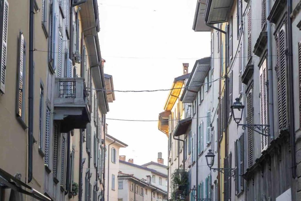 Bergamo 5 Stelle Apartment ภายนอก รูปภาพ
